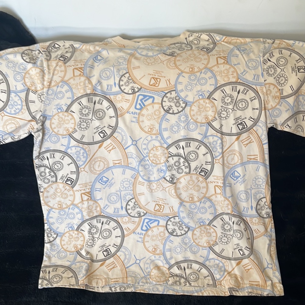 This is a rare find! Kani is an original item